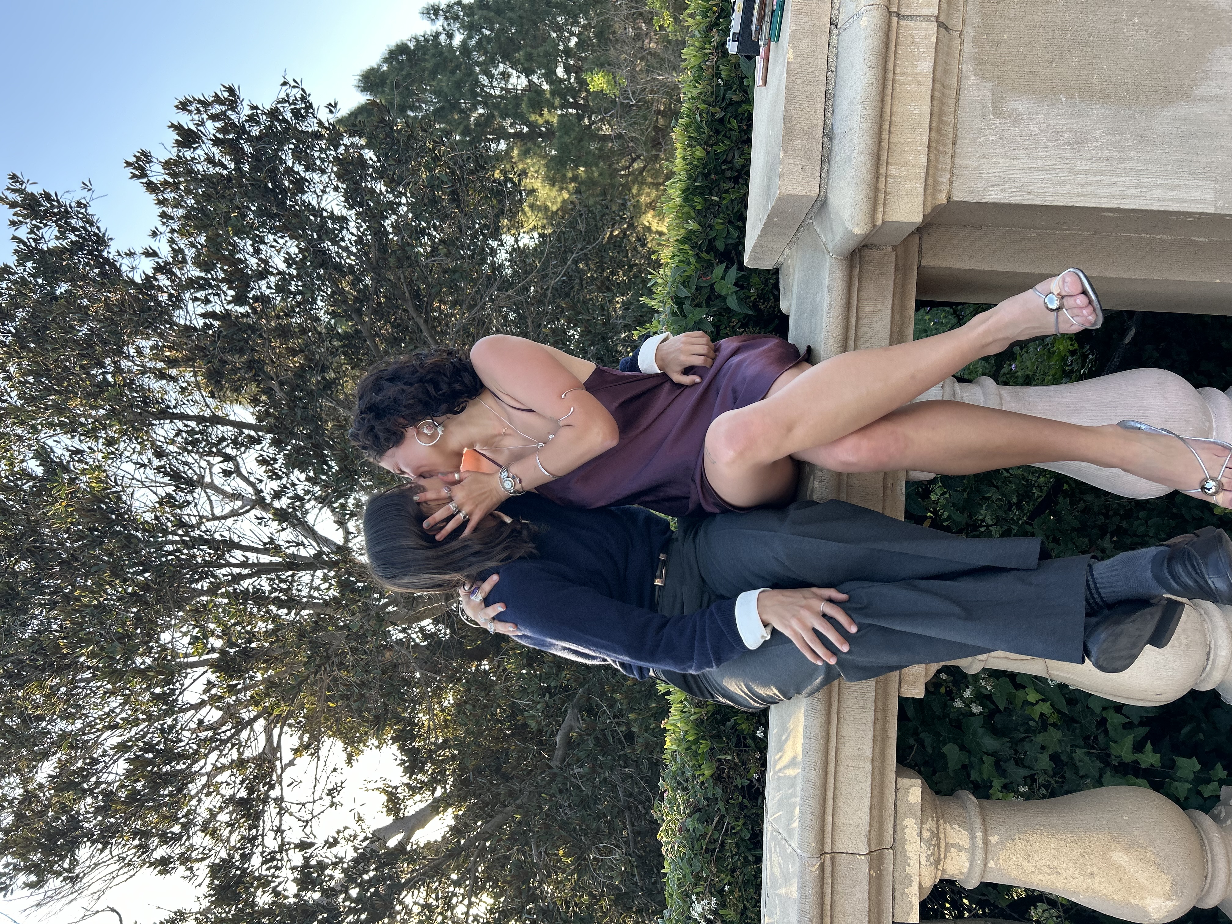 A cute kissing photo